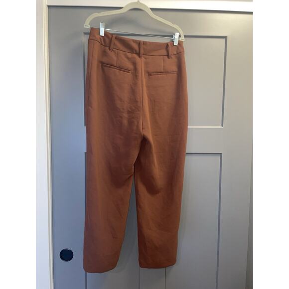 Aritzia Pants 12 Essential Wilfred Carrot Crepette Fabric High Waisted Trouser - Picture 3 of 7